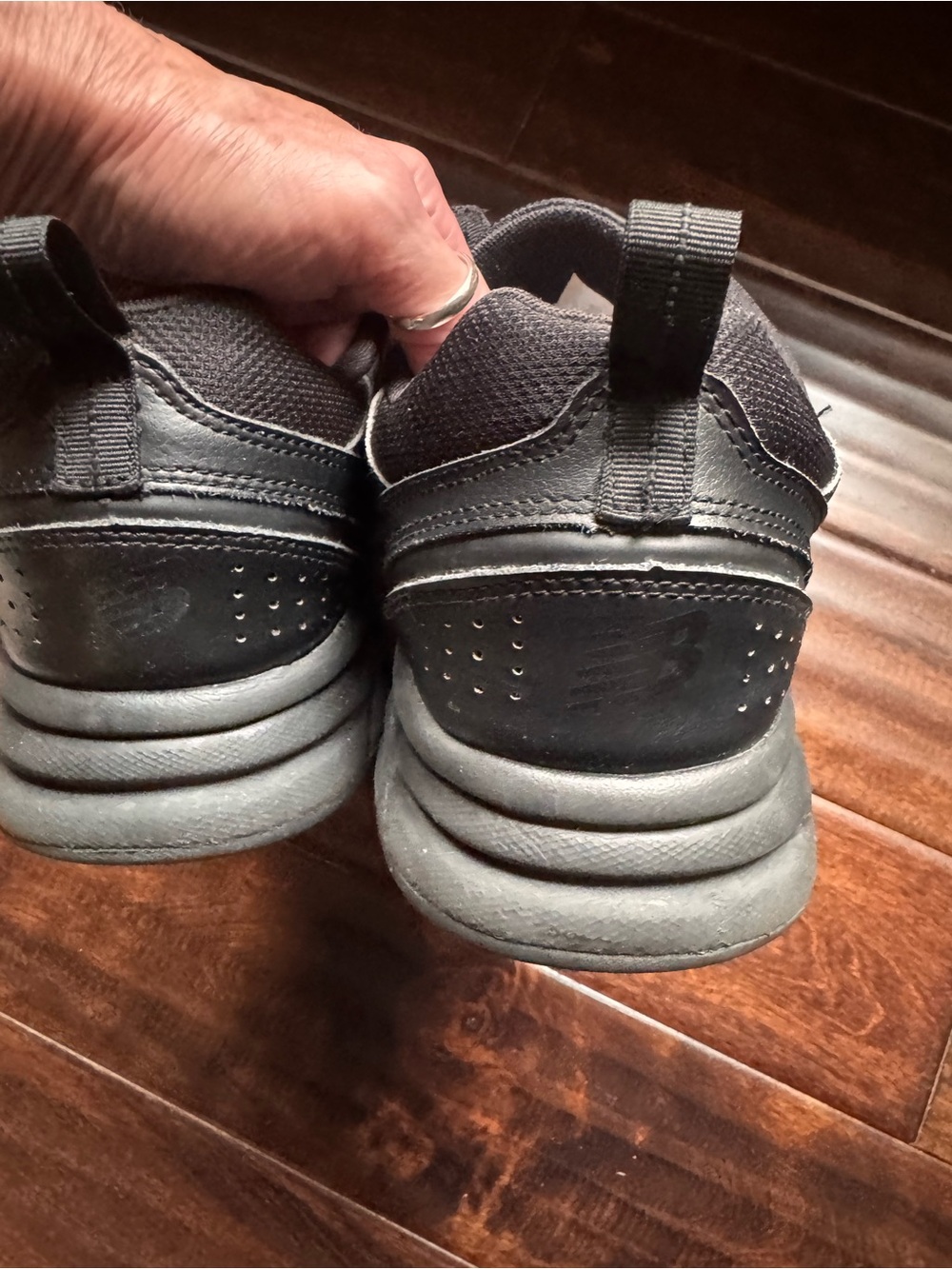 New Balance Men's Black Athletic Sneakers — All-Black Lace-Up Trainers - Picture 4 of 6